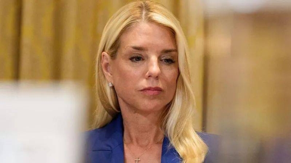 Trump defends US Attorney General Pam Bondi over Epstein files