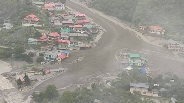 Dharali is populated with hotels, resorts and restaurants