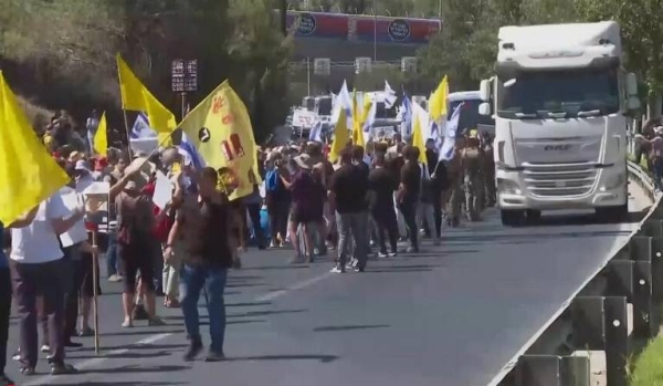 Protesters in Israel stage nationwide strike to demand hostage deal as Gaza toll rises