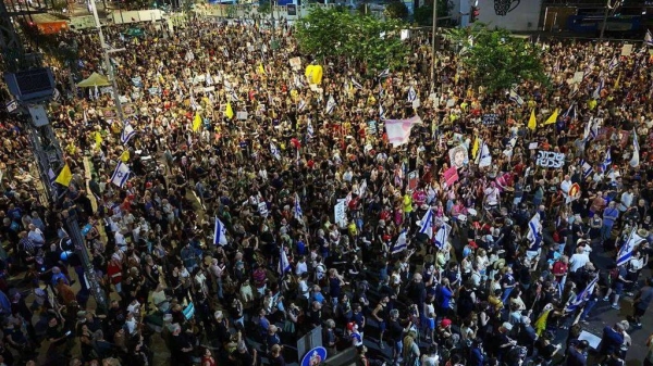 Protesters filled main roads on the way to Hostages Square in Tel Aviv