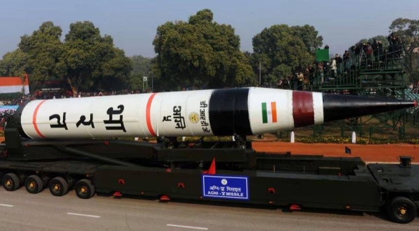 India's Agni-5 Missile on display in New Delhi on January 23, 2013