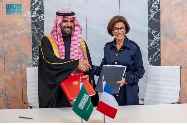 Saudi Minister of Culture Prince Badr bin Abdullah bin Farhan and French Minister of Culture Rachida Dati. (SPA)