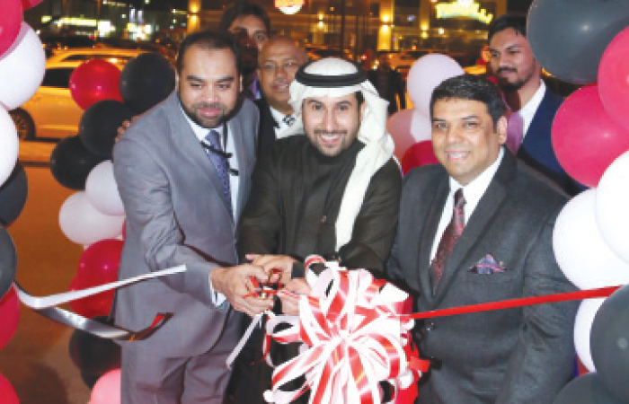 Abdul Rahman Al-Dakheel, general director of Healthy Foods Company, with Zamiruddin Ahmed, CEO, during the restaurant opening in Riyadh.