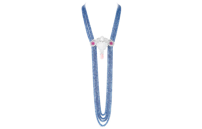 Scent of Jasmine long necklace: White gold, round, pear-shaped and baguette-cut diamonds, carved pink tourmalines, white mother-of-pearl and 1244 sapphire beads for 693.20 carats (Burma)