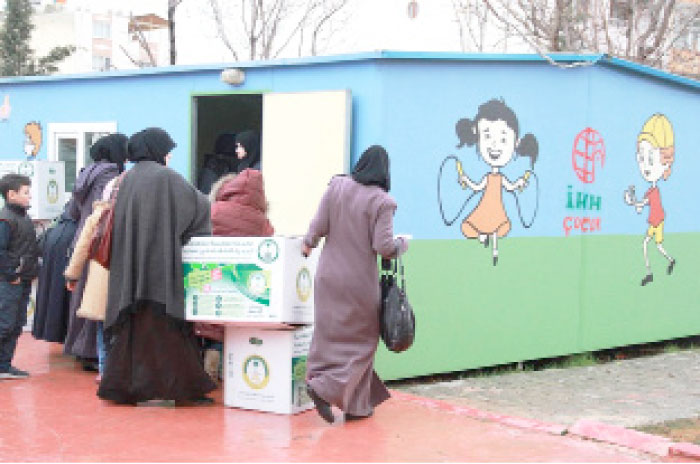 Relief assistance distributed to 1,742 Syrian refugees in Turkey