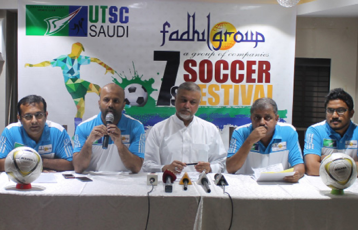 Shamseer Oliyaat, chief coordinator of UTSC, speaks during the press conference in Jeddah. Others seen are (from L) Ashfaq Melakendy, Fadhil Group MD Abdul Latheef, Salem PR and Isham Mahi.