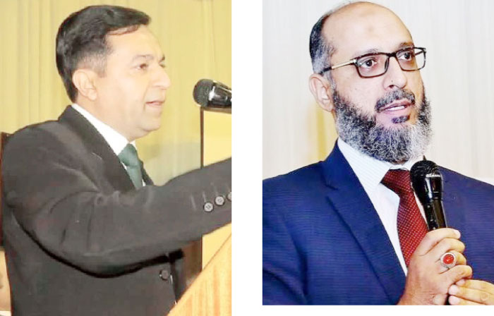 Tasaduq Gilani delivering the training program (L) and Principal Muhammad Tanveer speaks at the Train the Trainers event at PISES, Riyadh.