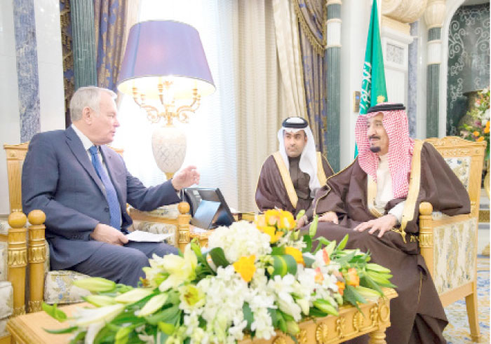 Custodian of the Two Holy Mosques King Salman received on Tuesday a message from French President Francois Hollande. The message was delivered to the King by French Minister of Foreign Affairs and International Development Jean-Marc Ayrault. — SPA