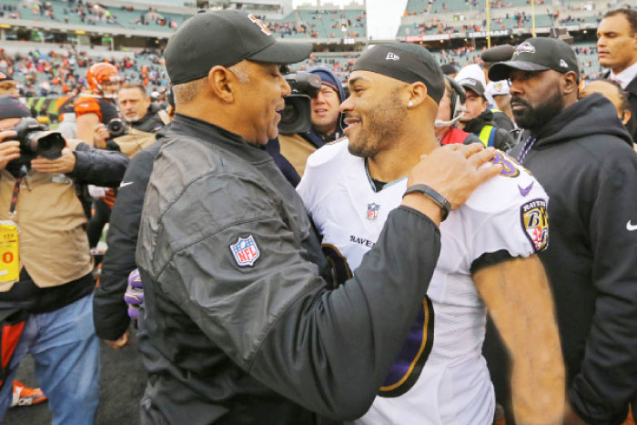 Cincinnati Bengals’ head coach Marvin Lewis (L) hugs Baltimore Ravens’ wide receiver Steve Smith after their game at Paul Brown Stadium. - Reuters