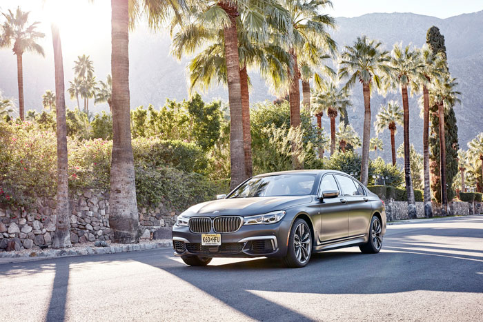 New BMW M760Li xDrive gives a debut to the new M Performance TwinPower Turbo 12-cylinder petrol engine