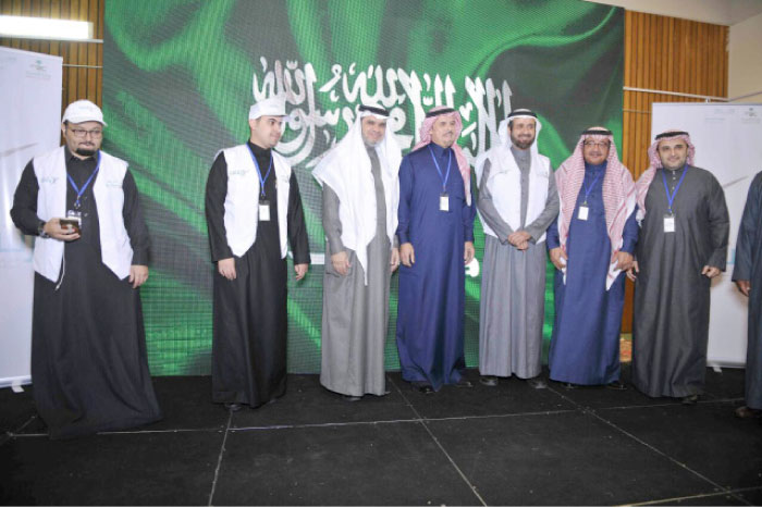 Saudi Minister of Health Tawfiq Al-Rabiah, Dr. Shaker A. Alomary, Karim Baraka, Thamer Tumeirik, with other officials of the ‘Rashaka’ new health awareness program