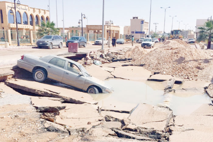 Al-Kharj governor slams construction in valleys