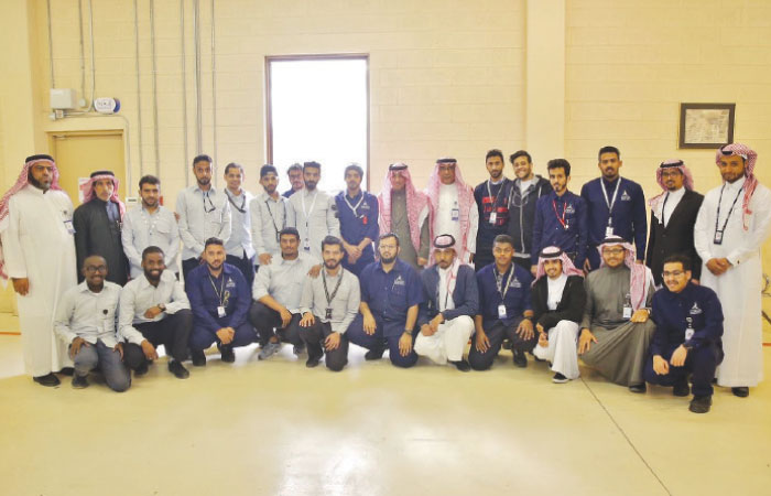 Group photo with the Minister of Labor