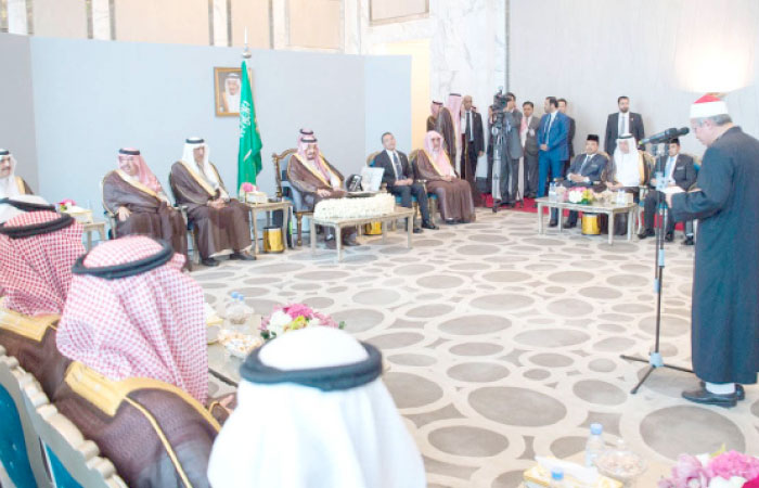Custodian of the Two Holy Mosques King Salman meets the Muftis of Malaysian states and a number of Malaysian senior Islamic personalities in Kuala Lumpur on Tuesday. — SPA