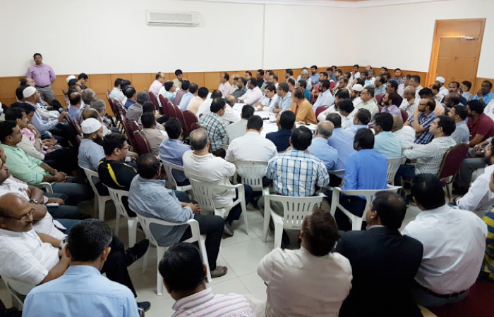 Indian Consul General Mohammed Noor Rahman Sheikh addressing community leaders and volunteers in Jeddah on Saturday. — SG photo