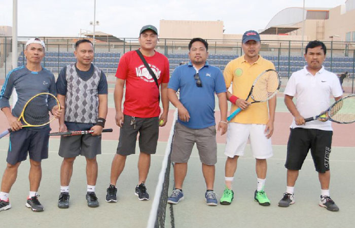 (From L) Nilo Borata and Norwin Catipay (Team LB), Marlon Pagsanjan and Waymour Carmelotes (umpires), Moi Noto and Memed Darkum (Team SL)