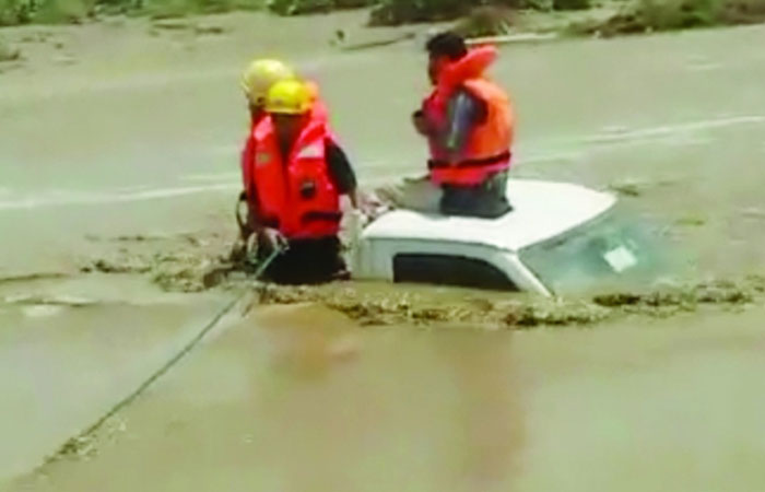 Floods have swept away many motorists and passengers in Dhamad. — Okaz photo