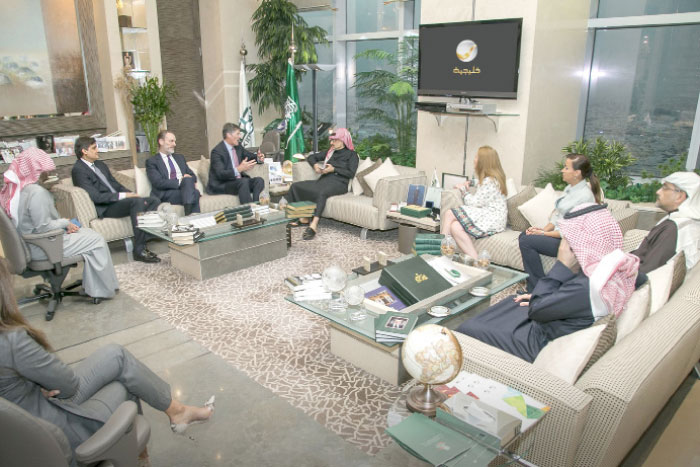 Alwaleed receives Citigroup CEO