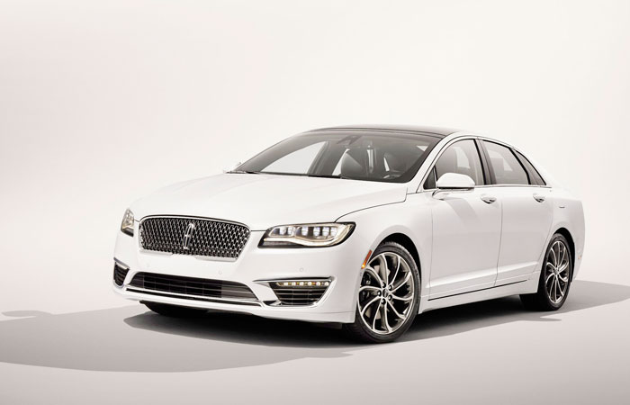 2017 Lincoln MKZ with 3.0-liter V6