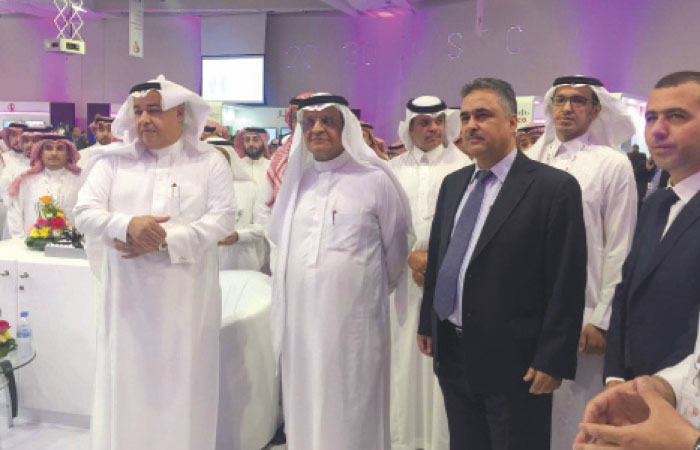 Ali Eid (third from right), Head of Ericsson Saudi Arabia, Jordan and Palestine, together with Dr. Mohammad Al Suwaiyel, Minister of Communications and Information Technology; Khaled Biyari, STC Group CEO; and other guests at STC FUDEX 2017 event