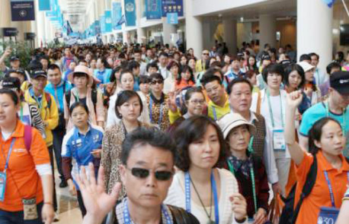 Chinese tourists in Dubai for a holiday