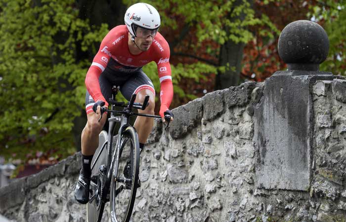 Italy's Fabio Felline, of Trek-Segafredo team, rides to win the 4,8 km prologue of the Tour of Romandy UCI protour cycling race on Tuesday in Aigle in Switzerland.  —  AFP