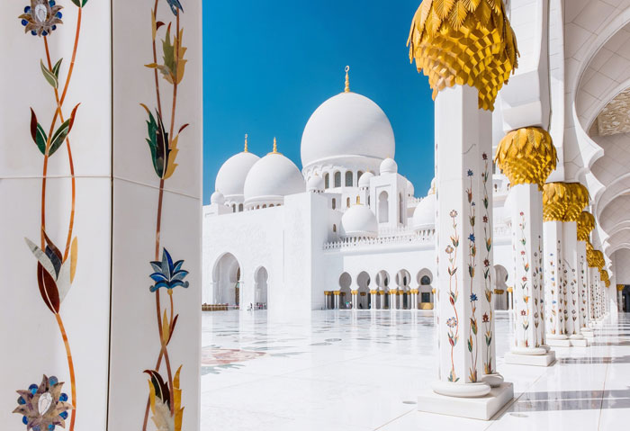 Sheikh Zayed Grand Mosque, one of the most prominent and leading landmarks of culture and intellectual exchange in the UAE.