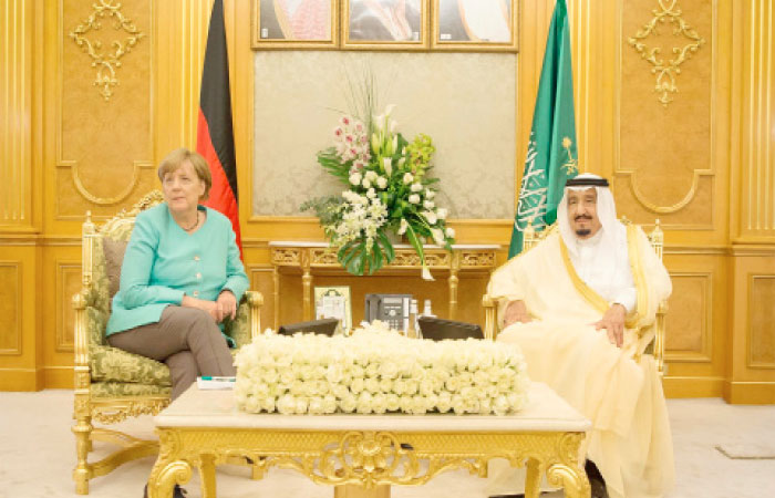 Custodian of the Two Holy Mosques King Salman and German Chancellor Angela Merkel oversee the signing of cooperation agreements between the two countries at Al-Salam Palace in Jeddah on Sunday. — SPA