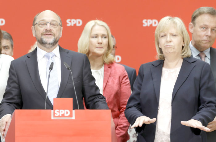 Martin Schulz, front left, chairman of the German Social Democratic Party (SPD) and Chancellor candidate for the upcoming general elections , and Hannelore Kraft, front right, top candidate for the state elections in the German state of North Rhine-Westphalia, attend a press conference in Berlin, Germany, on Monday. — AP