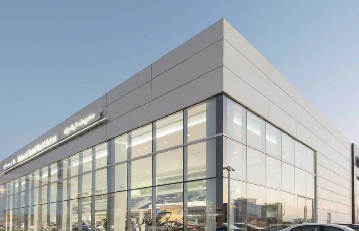 Expansion includes BMW Premium Selection center and a  new service center