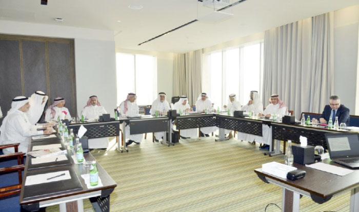 Abdullah Saleh Kamel, chairman of Okaz Organization for Press and Publications, presides over a a meeting of the company’s board of directors in Jeddah on Saturday. — Okaz photo