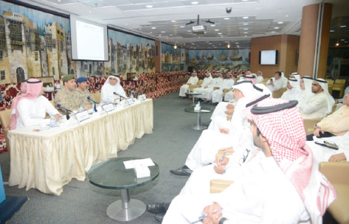 Investors and officials discuss local manufacturing initiatives at a meeting at the Jeddah Chamber of Commerce and Industry (JCCI) on Wednesday. — SG photo