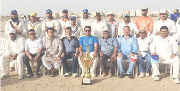 Premier winner Zultec with guests and officials