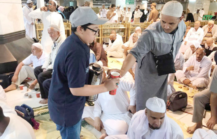 Volunteering in Grand Mosque
