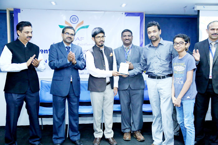 ISPAF honors parents of toppers