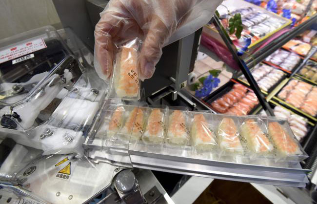 Sushi chef in a day: Japan food firms showcase tasty technology