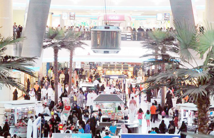 An overcrowded mall in Jeddah.